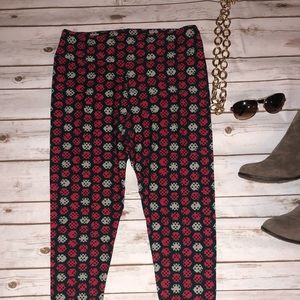 LuLaRoe Tall & Curvy leggings